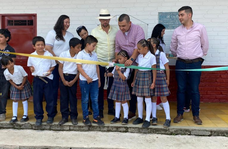 Escuela de El Limón recibe obras de mejoramiento