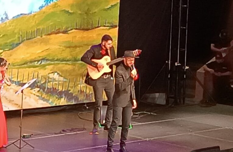 Juan Esteban Isaza primer lugar en Hatoviejo